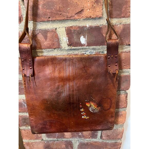Vintage Moroccan Leather Embroidered Tooled
Crossbody bag - Picture 7 of 11
